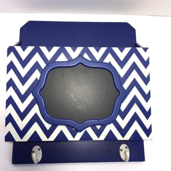 Home Accents Wall Mountable Mail Holder - Picture 11 of 12